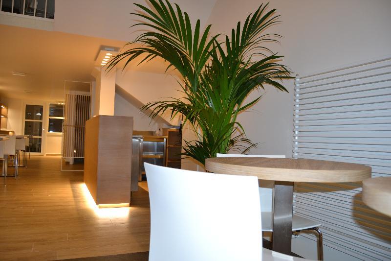 Denike By Atalaia Hoteles Santiago de Compostela Exterior photo