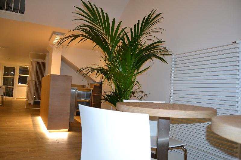 Denike By Atalaia Hoteles Santiago de Compostela Exterior photo