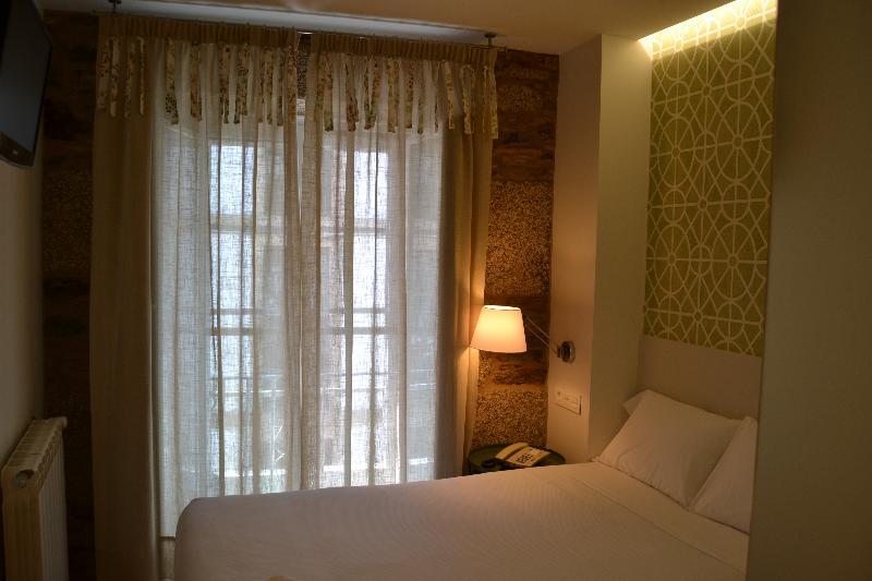 Denike By Atalaia Hoteles Santiago de Compostela Exterior photo
